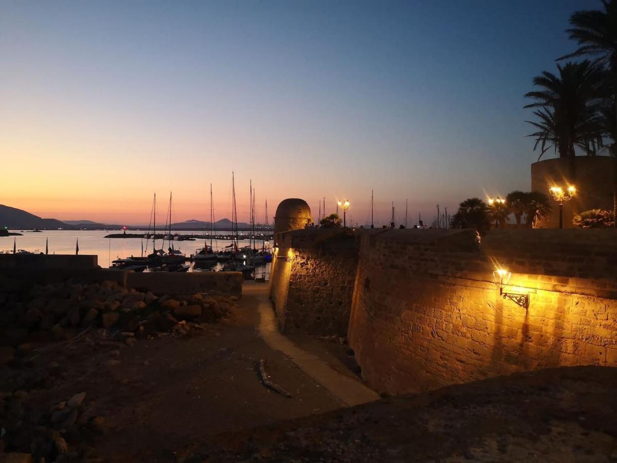 Gaudi Art Room Alghero Exterior foto